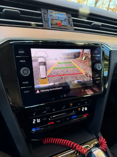 VW Passat 2.0 TDI 4Motion — Break diesel performant, traction intégrale, kilométrage autoroute — Miniature 14