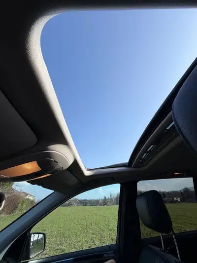 Mercedes-Benz ML 350 CDI 4Matic — SUV premium diesel, 231 ch et transmission automatique — détail