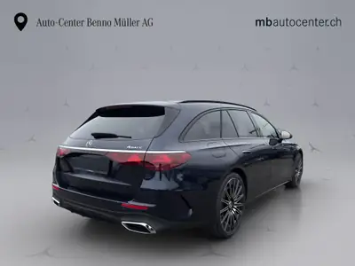 Mercedes-Benz E 220 d AMG Line 4matic Kombi — Break premium diesel, 13'000 km seulement — tableau de bord