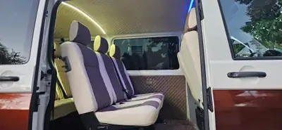 VW T5 Diesel — Monospace 9 places, motorisation fiable et spacieuse — vista posteriore