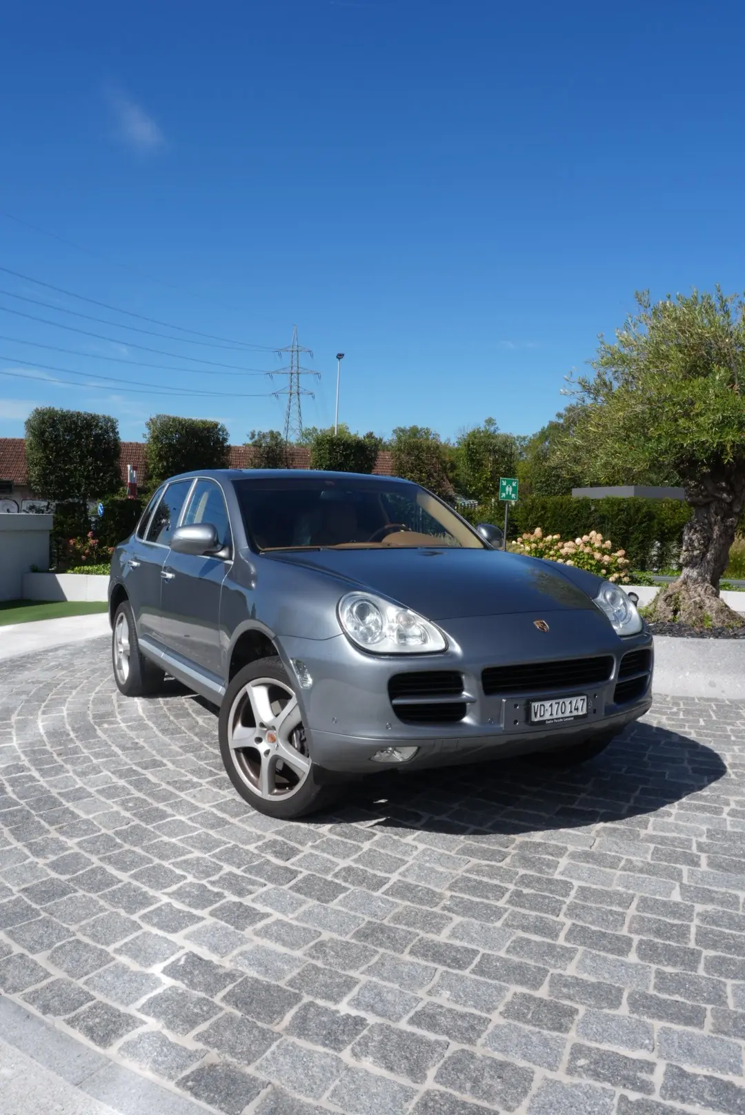 Porsche Cayenne 2004 — SUV premium 250 ch, faible kilométrage, toutes routes — Außenansicht