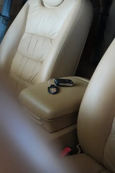 Porsche Cayenne 2004 — SUV premium 250 ch, faible kilométrage, toutes routes — Miniatur 12