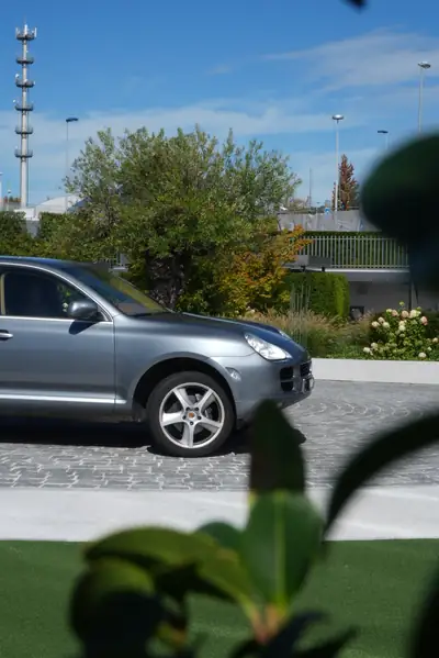 Porsche Cayenne 2004 — SUV premium 250 ch, faible kilométrage, toutes routes — Miniatur 16