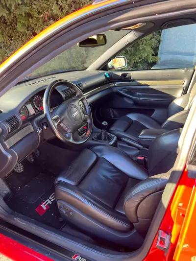 Audi RS4 Avant quattro — Break sportif 380 ch, histoire de performance — Miniatur 9