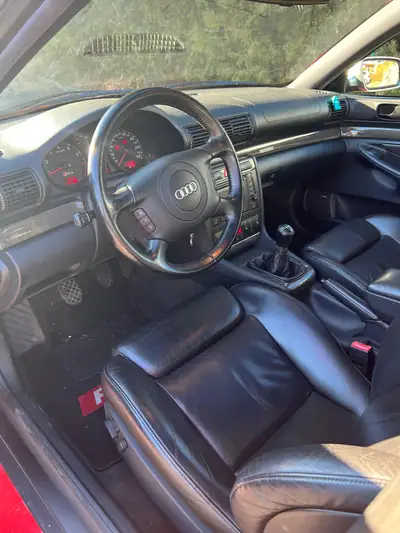 Audi RS4 Avant quattro — Break sportif 380 ch, histoire de performance — Miniatur 10