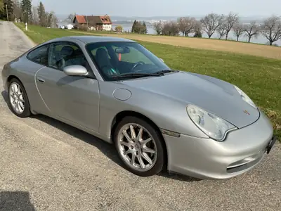 Porsche 911 Carrera 4 2002 — Sportive légendaire, moteur révisé, état impeccable — vista esterna