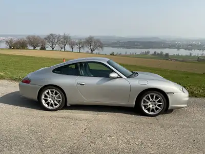 Porsche 911 Carrera 4 2002 — Sportive légendaire, moteur révisé, état impeccable — fianco