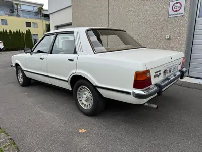 Ford Taunus 2.3 V6 Ghia 1979 — Berline de caractère, moteur V6 généreux, 84 000 km — Heckansicht