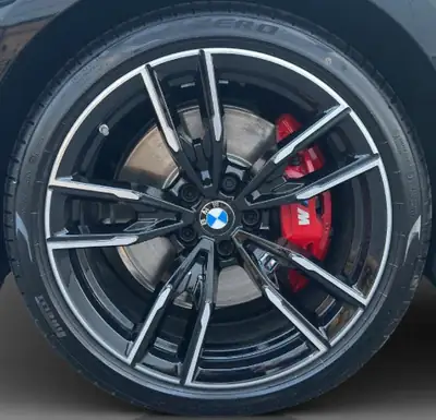 BMW M240i xDrive Coupé 2025 — 430 ch, design noir métallisé, kilométrage exceptionnel — Miniatura 24