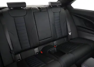 BMW M240i xDrive Coupé 2025 — 430 ch, design noir métallisé, kilométrage exceptionnel — Miniatura 22