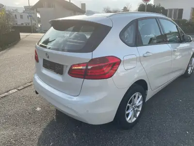 BMW 218 Active Tourer M Sport — Monospace compact polyvalent, moteur efficient et design dynamique — côté