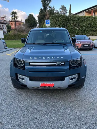 Land Rover Defender 110 3.0 D I6 250 SE — SUV robuste, garantie jusqu'en 2027 — vista esterna