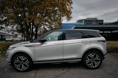 Land Rover Range Rover Evoque R-Dyn First Edition — SUV compact British, 250 ch dynamique — arrière
