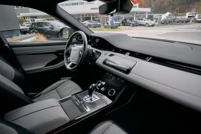 Land Rover Range Rover Evoque R-Dyn First Edition — SUV compact British, 250 ch dynamique — Miniature 7