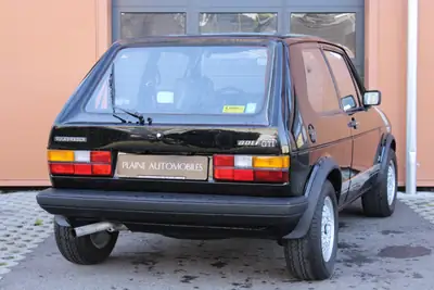 VW Golf 1800 GTI 1983 — Légende des années 80, châssis impeccable et entretien suivi — Miniature 7