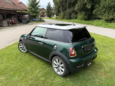 MINI Cooper S Turbo British Racing Green — Sportive compacte authentique, 175 ch, toit panoramique — Miniatura 20