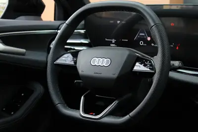 Audi A5 Sportback 40 TDI S-Line — Diesel hybride mild, 5 100 km seulement — Miniature 11