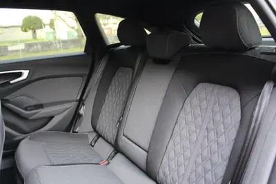 Audi A5 Sportback 40 TDI S-Line — Diesel hybride mild, 5 100 km seulement — Miniature 22