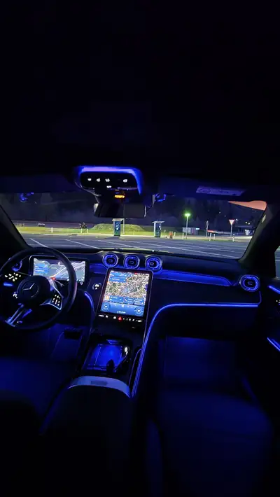 Mercedes-Benz GLC Coupé 220 d 4Matic — SUV premium diesel hybride, 8000 km seulement — Seitenansicht