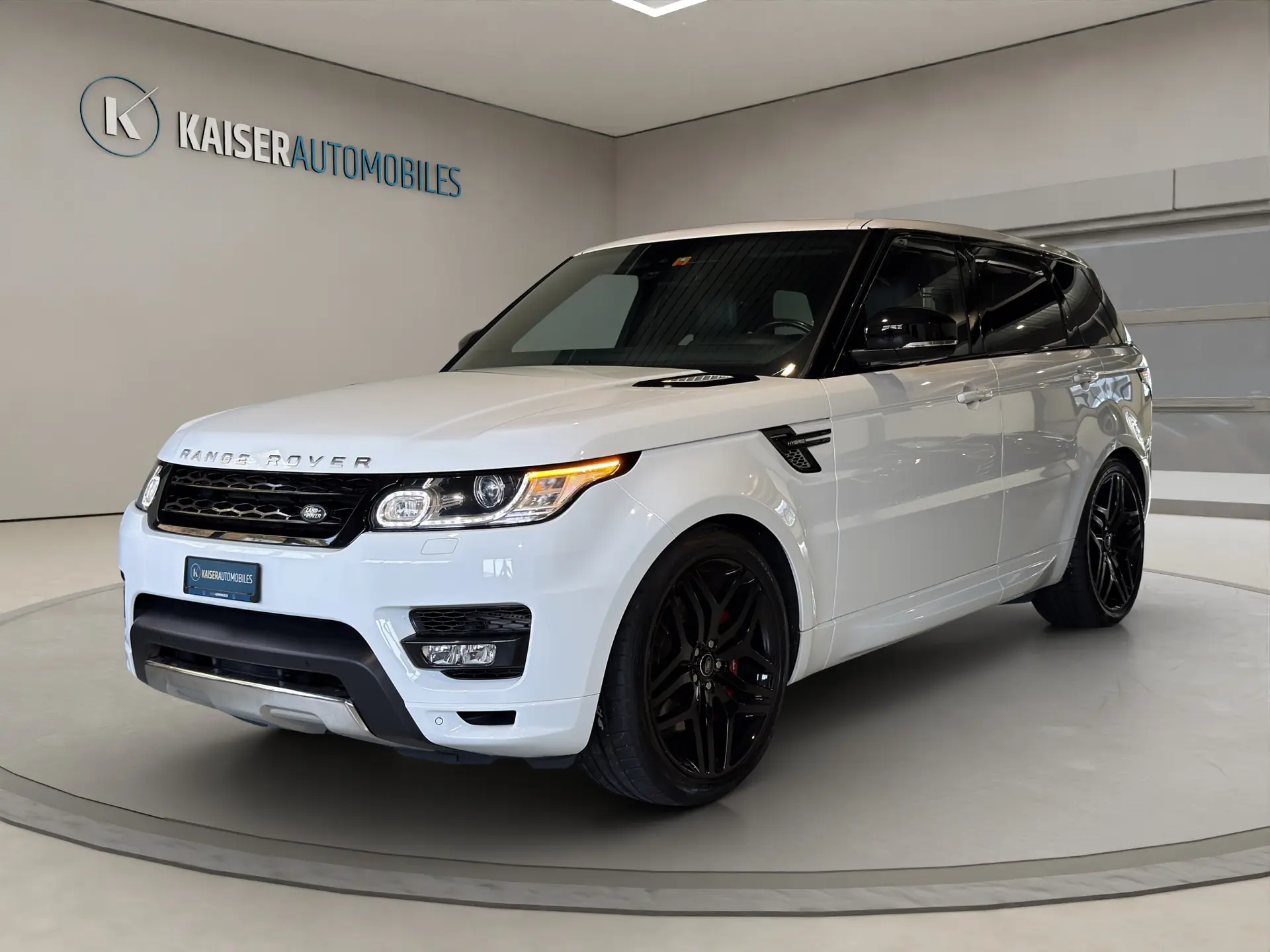 Range Rover Sport 3.0 SDV6 Hybrid — SUV premium hybride diesel, entretien Range Rover