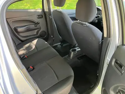 Mitsubishi Space Star 1.0 Pure 2019 — Citadine compacte, économe et fiable — dashboard
