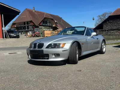 BMW Z3 2.8i Roadster 1999 — Roadster mythique, 192 ch purs et seulement 95'000 km — côté