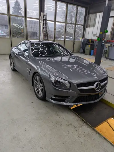 Mercedes-Benz SL 500 7G-Tronic — Roadster mythique, 455 ch de pur plaisir — fianco