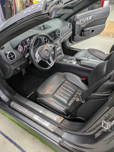 Mercedes-Benz SL 500 7G-Tronic — Roadster mythique, 455 ch de pur plaisir — Miniatura 14