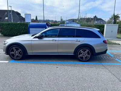 Mercedes-Benz E 220 d All-Terrain 4Matic — Break diesel robuste, 54 000 km seulement — Armaturenbrett
