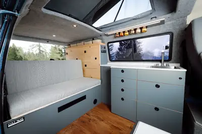 VW T3 Syncro 2.1 — Mythique camping-car 4x4 restauré, prêt pour l'aventure — Miniatur 10