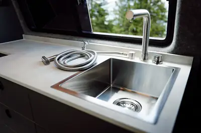 VW T3 Syncro 2.1 — Mythique camping-car 4x4 restauré, prêt pour l'aventure — Miniatur 17