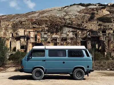VW T3 Syncro 2.1 — Mythique camping-car 4x4 restauré, prêt pour l'aventure — Miniatur 21