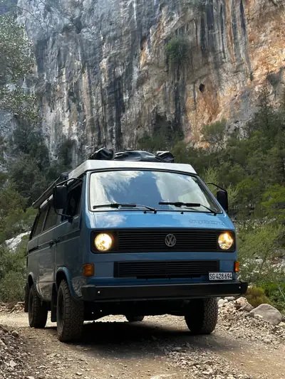 VW T3 Syncro 2.1 — Mythique camping-car 4x4 restauré, prêt pour l'aventure — Miniatur 22