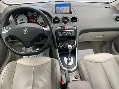 Peugeot 308 CC 1.6 Turbo — Cabriolet décapotable automatique, sans accident — Heckansicht