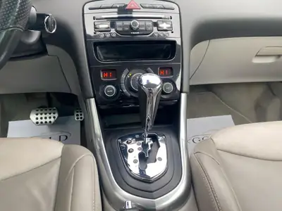 Peugeot 308 CC 1.6 Turbo — Cabriolet décapotable automatique, sans accident — Miniatur 8