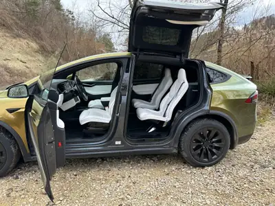 Tesla Model X 90 D — SUV électrique premium, Supercharging à vie inclus — Miniatura 7