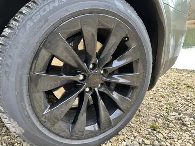 Tesla Model X 90 D — SUV électrique premium, Supercharging à vie inclus — Miniatura 11