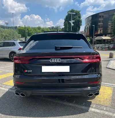 Audi SQ8 50 TDI Quattro — SUV coupé haute performance, garantie Audi jusqu'à 2026 — fianco
