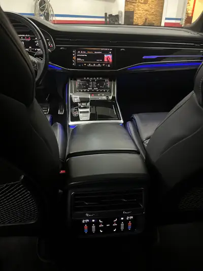 Audi SQ8 50 TDI Quattro — SUV coupé haute performance, garantie Audi jusqu'à 2026 — Miniatura 7