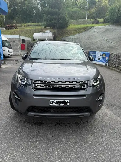 Land Rover Discovery Sport 2.0 TD4 — SUV polyvalent, diesel économique, 95 800 km — side view