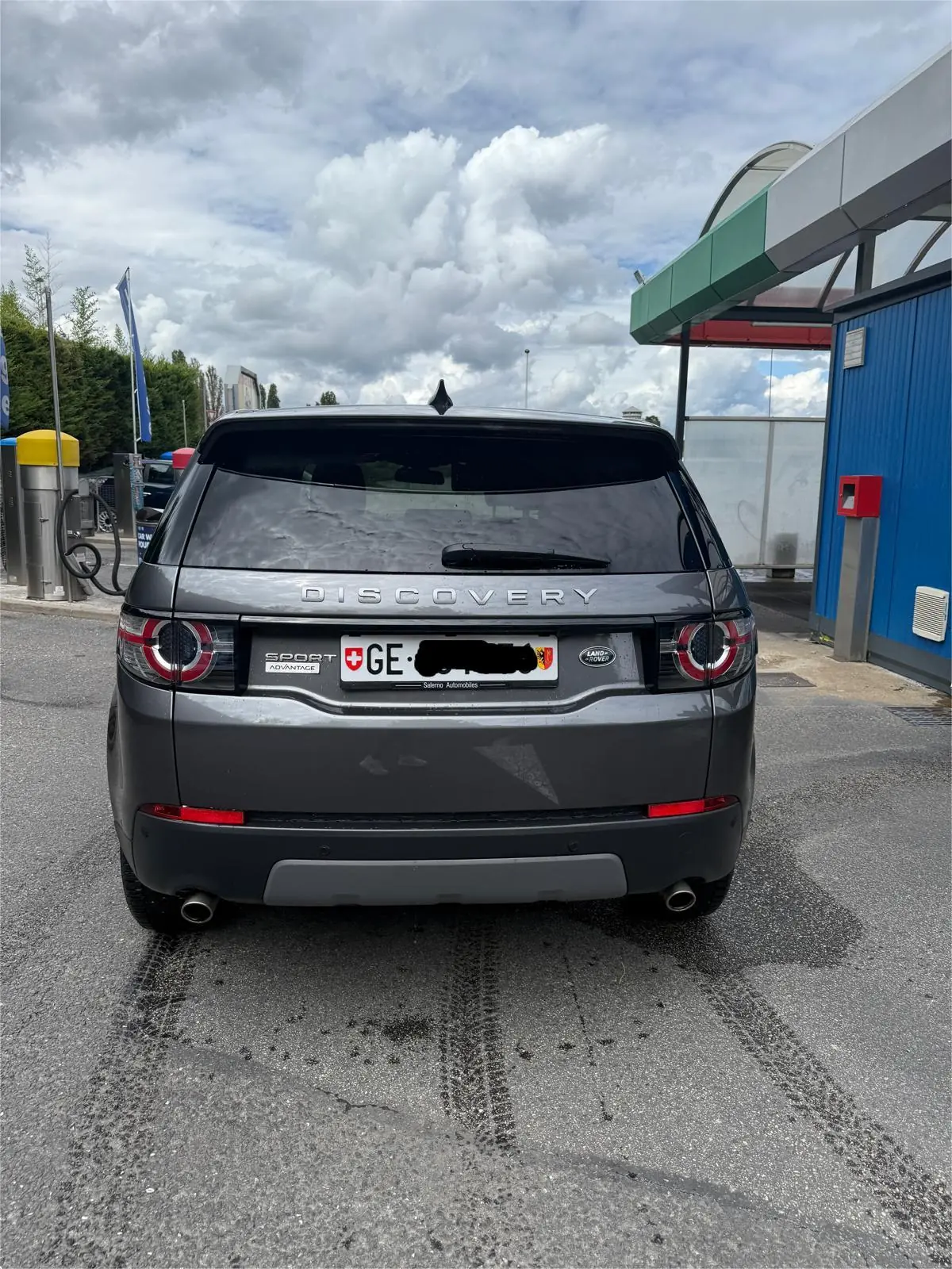 Land Rover Discovery Sport 2.0 TD4 — SUV polyvalent, diesel économique, 95 800 km
