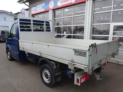VW Crafter 4x4 Automat — Utilitaire robuste diesel, transmission automatique — side view