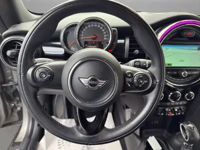 MINI Cooper Steptronic 2017 — Citadine dynamique, boîte auto, faible consommation — Thumbnail 10