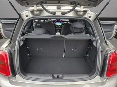 MINI Cooper Steptronic 2017 — Citadine dynamique, boîte auto, faible consommation — Thumbnail 19