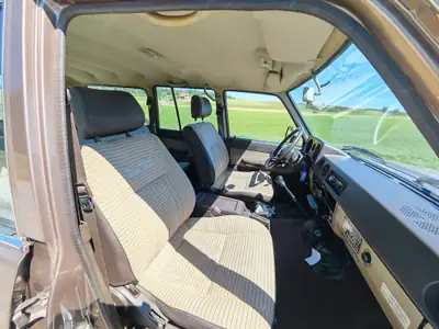 Toyota Land Cruiser HJ 61 Station — Légende 4x4 diesel, 33 ans de propriétaire unique — Miniatur 7