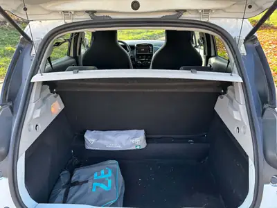 Renault Zoé Intens R90 — Citadine électrique compacte, batterie en location — Detail