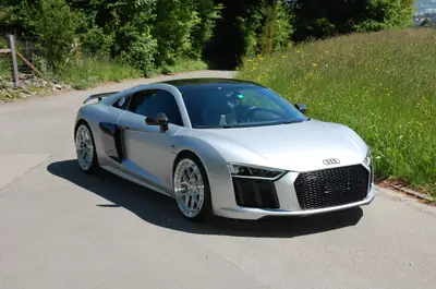 Audi R8 Coupé 5.2 plus S-Tronic — Supercar allemande, 611 ch, 28000 km seulement — Außenansicht