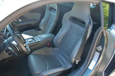 Audi R8 Coupé 5.2 plus S-Tronic — Supercar allemande, 611 ch, 28000 km seulement — Miniatur 11