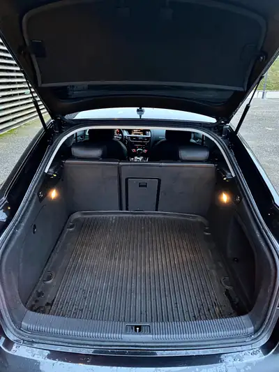 Audi A5 Sportback 2.0 TDI Quattro — Élégance diesel avec équipements premium — Miniatura 8
