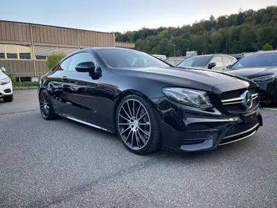 Mercedes-Benz E 53 Coupé AMG 4Matic+ — Sportivité hybride, 435 ch et finition premium — cruscotto
